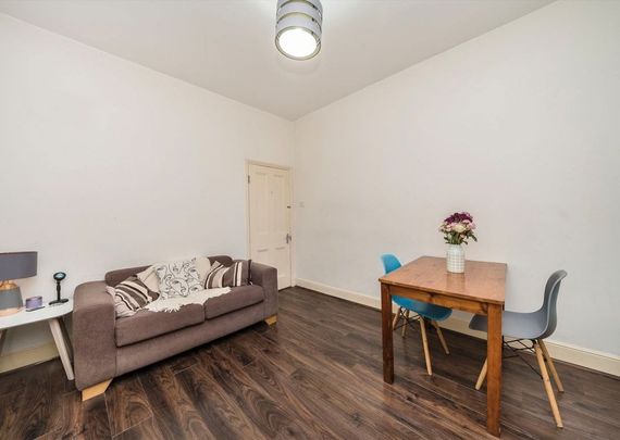 Leopold Road, SW19 7BD, London - Photo 1