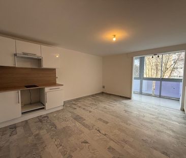 Location Appartement 1 pièce 26m² HYERES 83400 - Photo 1