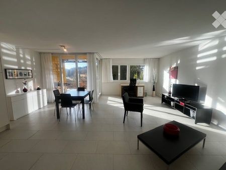 Fully furnished, modern Apartment / Möbilierte, neu renovierte, 2,5 Zi-Wohnung - Photo 2