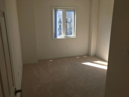 For Lease - 250 Sunny Meadow Boulevard Unit# 141, Brampton, Ontario - Photo 5