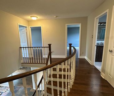 For Lease - 9 Chadburn Crescent, Aurora, Ontario - Photo 5
