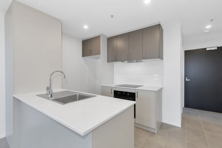 Waterside living. Corner position. Brand New - Photo 3