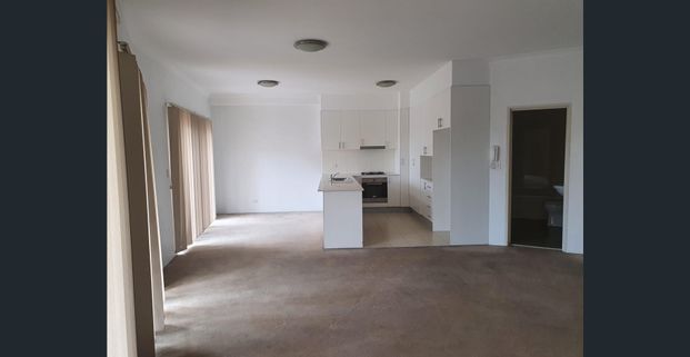 Modern 2-Bedroom Apartment in Prime Location! - Photo 1