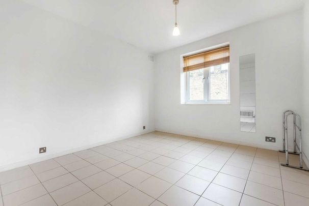 Fenwick Road, East Dulwich, SE15 - Photo 1