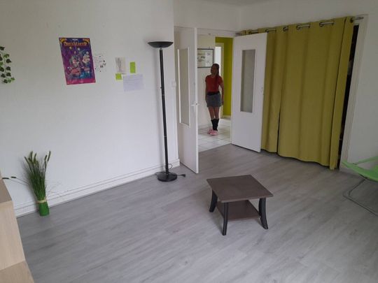 COLOCATION A 2 - Photo 1