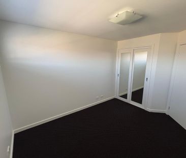 Beautifully Updated Home in the Heart of Brunswick - Photo 4