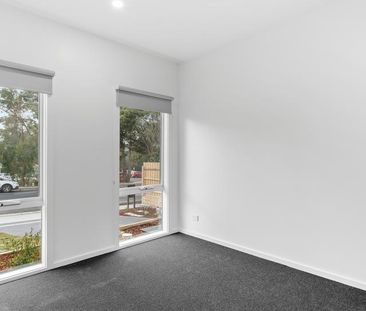 Two bedroom unit in a great location (6 Month Lease Only) - Photo 4