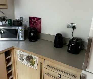 Room in a Shared House, Carisbrooke Road, B17 - Photo 5