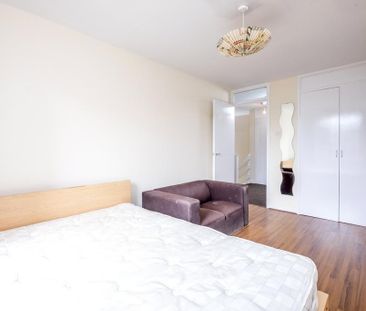 2 bedroom maisonette to rent - Photo 6