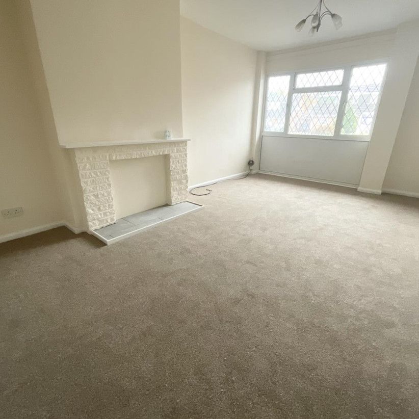 Falstaff Drive Rugby - Photo 1