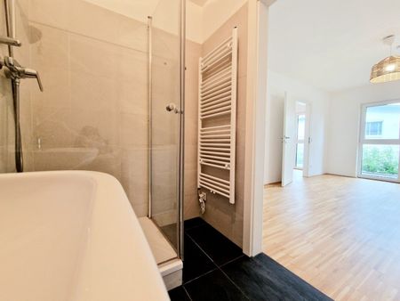 Nachmittagssonne inklusive! Ruhige Stadtrandlage – 6 Min. zu Fuß zum Bahnhof Süßenbrunn! Bj. 2021 - Photo 3