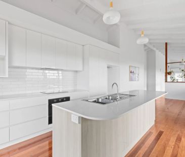 Character Home with Panoramic Views & Yard Care - Photo 4