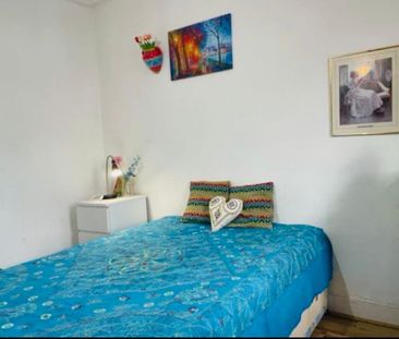 1 bedroom in a house share to rent - Photo 6