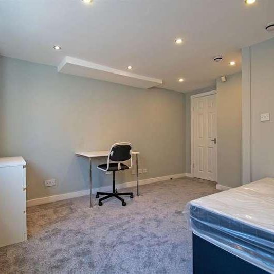 Langdale Terrace, Leeds, LS6 - Photo 1