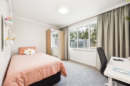 Juno House Urban Twin 01 - Your Private Urban Retreat - Photo 2