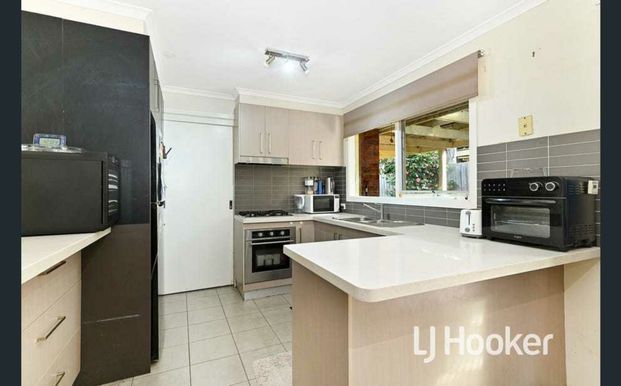 For Lease � 56 Collins Crescent, Berwick VIC 3806 - Photo 1