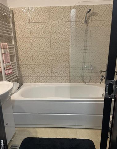 Garsoniera zona Unirii langa Metrou - Fotografie 4