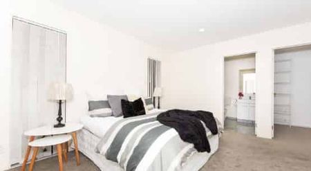 Solid Brick Family Home - Photo 3