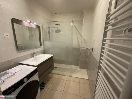 Location Appartement 4 pièces 84m² BEZIERS 34500 - Photo 3