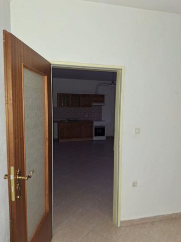 Studio/Γκαρσονιέρα για ενοικίαση Τσερμένι (Βέροια) - Photo 3