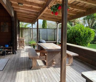 Country Living - Photo 1