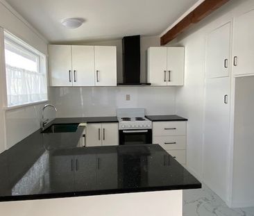 Property Management32 Kowhai Road, Campbells Bay - Unit for Rent - Photo 5