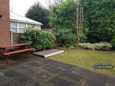 2 bedroom semi-detached house to rent - Photo 2