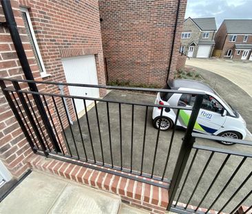 3 bedroom semi-detached house to rent - Photo 2