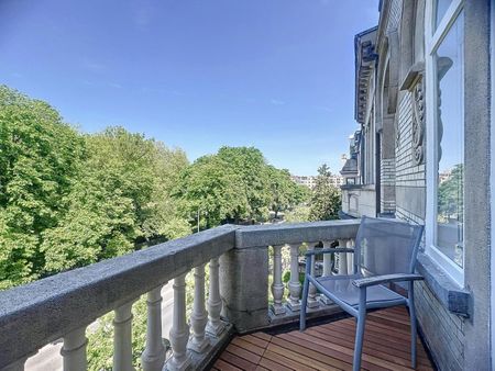 Cinquantenaire: Stunning 2-Bedroom Duplex - Photo 5