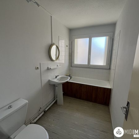 Location Appartement 2 pièces 57m² CARMAUX 81400 - Photo 4