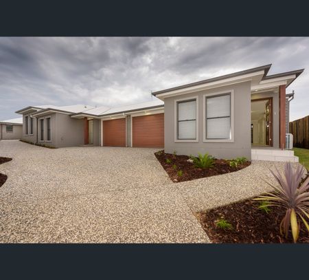 2/7 Cardamon Crescent, Glenvale, Qld 4350 - Photo 2
