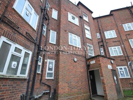 Oak House, The Grange Estate, N2, London - Photo 4