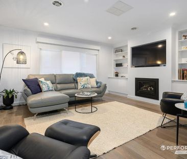 2/9 William Street, Greensborough VIC 3088 - Apartment For Rent | D... - Photo 1