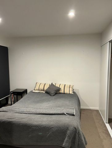 Holland Park - Photo 4