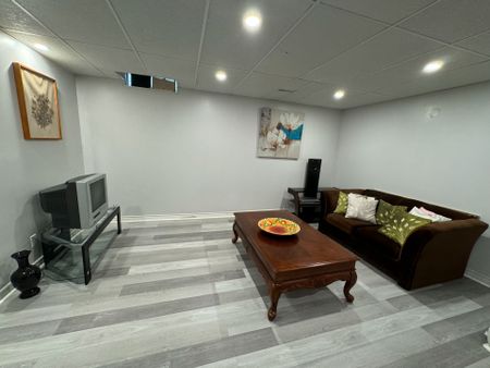 For Lease - 3200 Osbourne Road Unit# Basement, Mississauga, Ontario - Photo 5