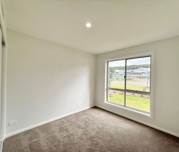 9 Botham Street, Cameron Park - Photo 6
