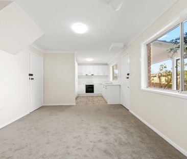 Beautifully Renovated Family Home with District Views - Photo 2