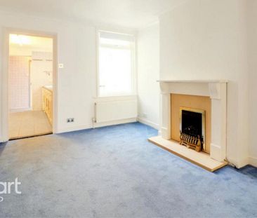 3 bedroom end of terrace house to rent - Photo 1