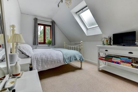 4 bedroom detached house to rent - Photo 5