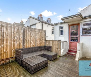2 bedroom property to rent - Photo 3