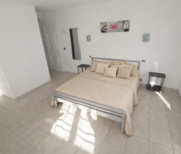 Location Appartement 1 pièce 24m² SIX FOURS LES PLAGES 83140 - Photo 4