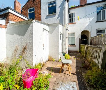 2 bedroom terraced house to rent - Photo 3