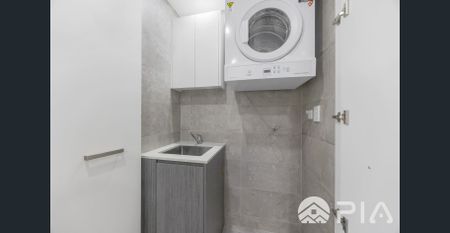 Stunning designer apartment for lease NOW! - Photo 4