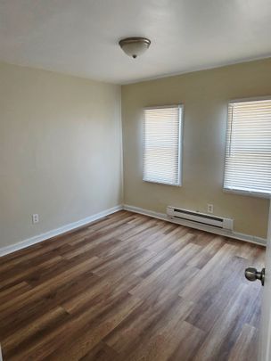For Lease - 200 Hellems Avenue, Welland, Ontario - Photo 1