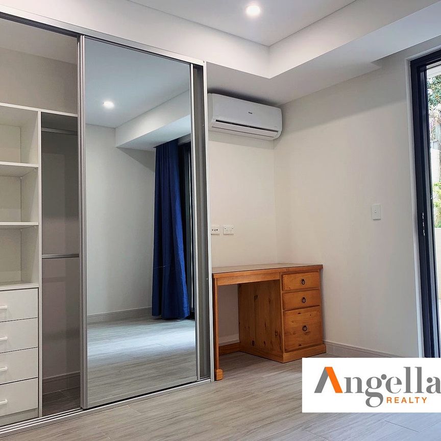 Luxurious Near new Studio in a Fabulous Location - Photo 1