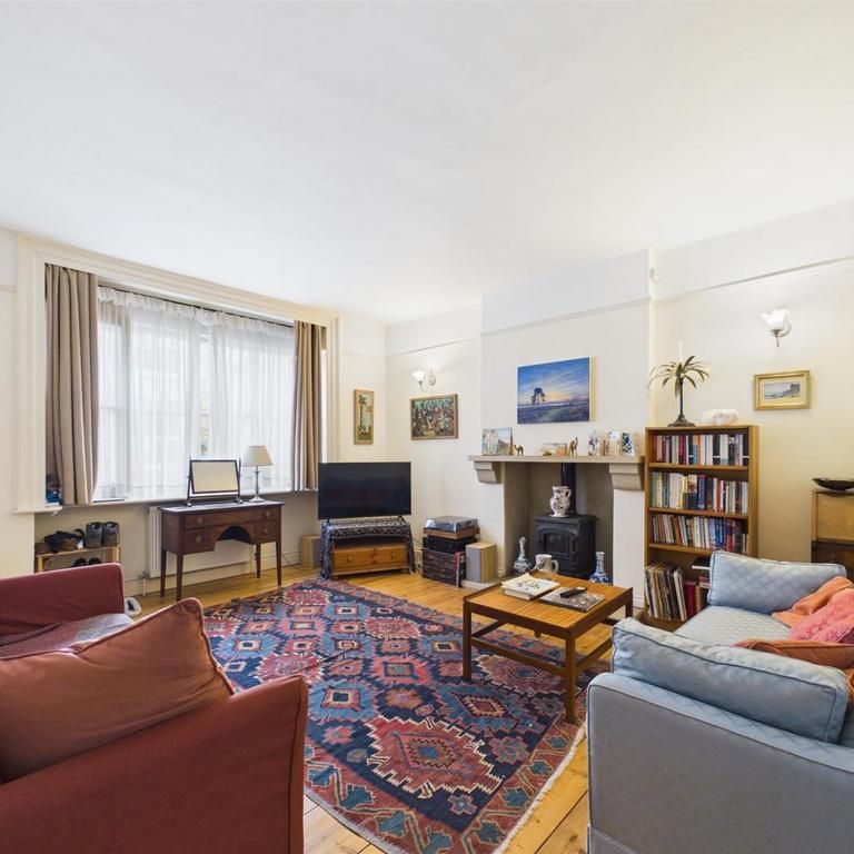 3 bedroom townhouse to rent - Photo 1