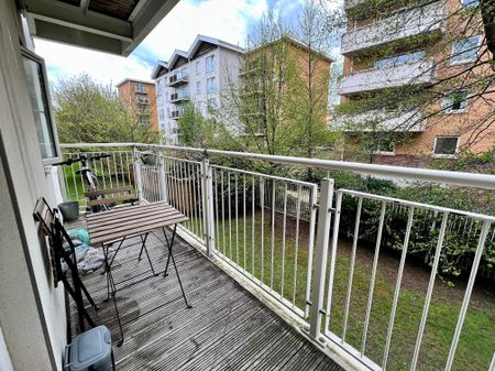 Overstone Court, Cardiff, CF10 - Photo 5