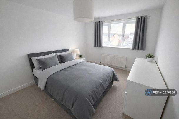 1 bedroom in a house share to rent - Photo 1