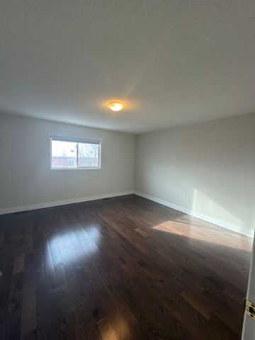 For Lease - 10 Birdsongs Street, Richmond Hill, Ontario - Photo 5