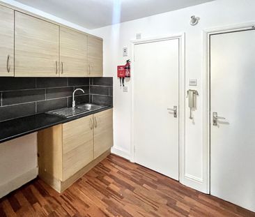 Studio Flat, Camberwell Church Street, SE5 - Photo 2